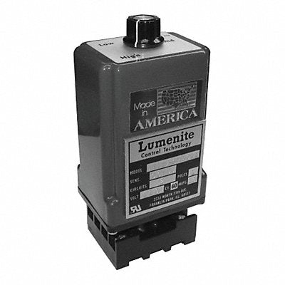 LUMENITE WFLTVSM2012 Octal Socket Level Control 1Relay 240VAC