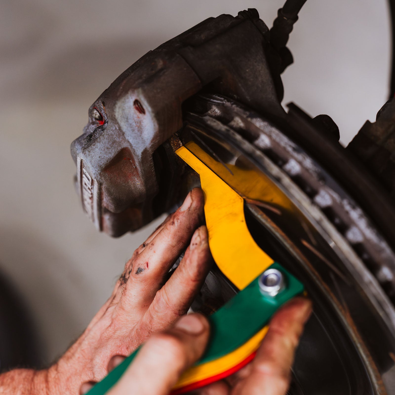 Kincrome K8262 Brake Pad Lining Thickness Gauge - view 6