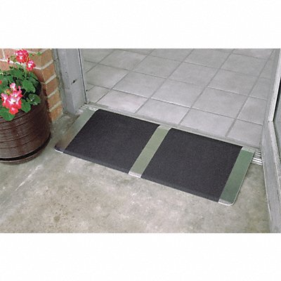 GRAINGER TH2432 Walk Ramp 600 lb 2 ft L x 32 in H