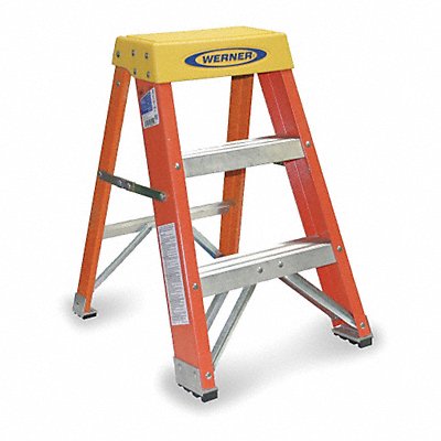 WERNER 6202 Step Stool 24 In H 300 lb Fiberglass