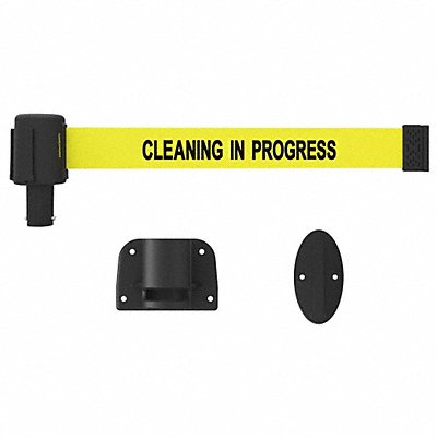 BANNER STAKES PL4110 Belt Barrier Cleaning in Progress