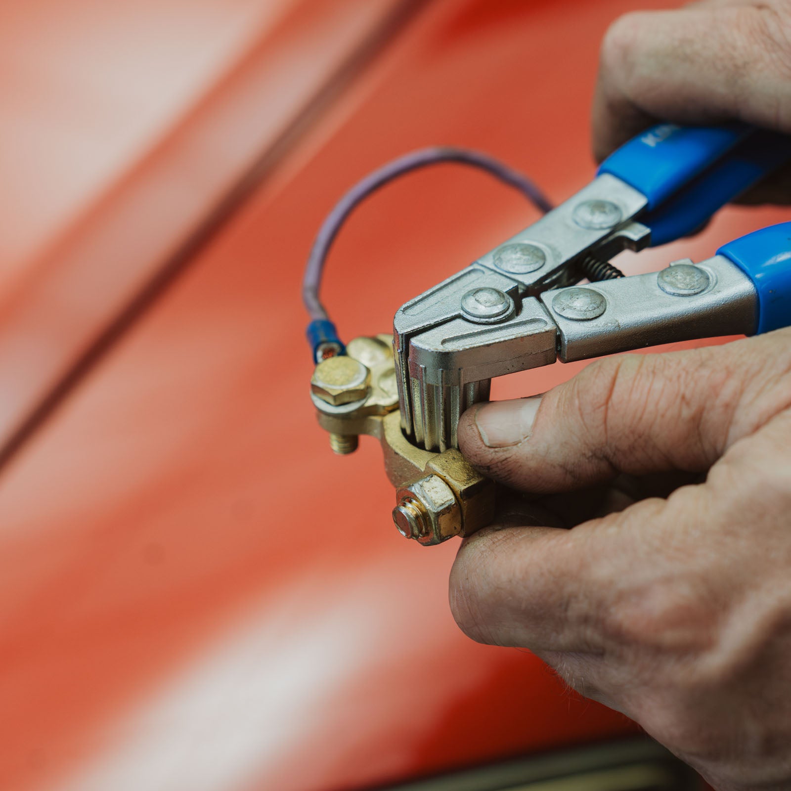 Kincrome K8202 Battery Terminal Seperator Pliers - view 7