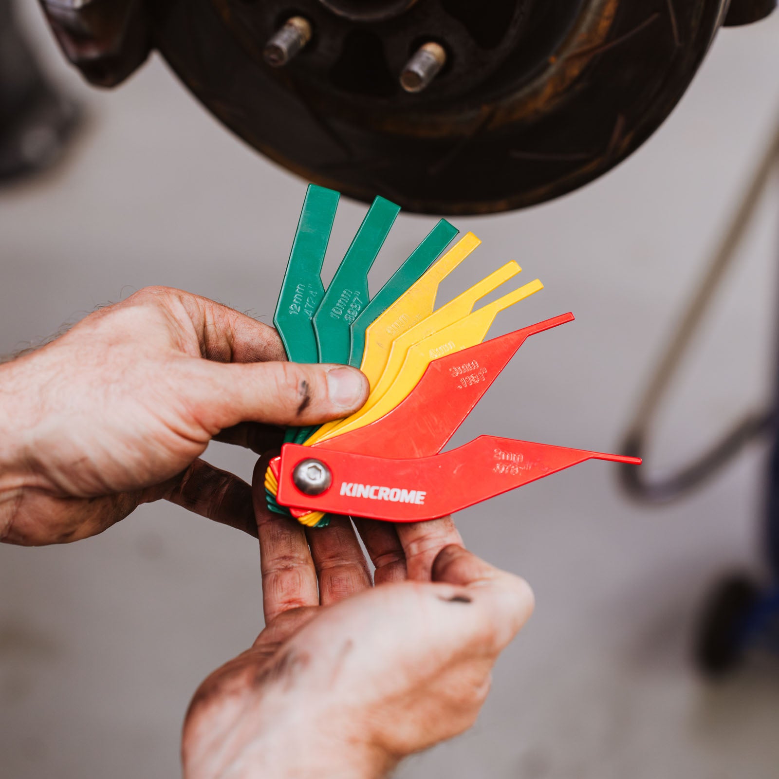 Kincrome K8262 Brake Pad Lining Thickness Gauge - view 5