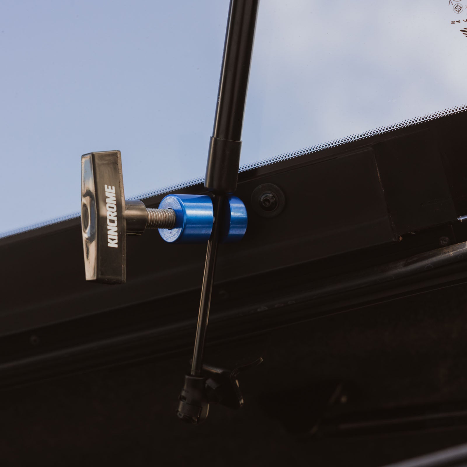 Kincrome K8327 Gas Strut Support Tool - view 5